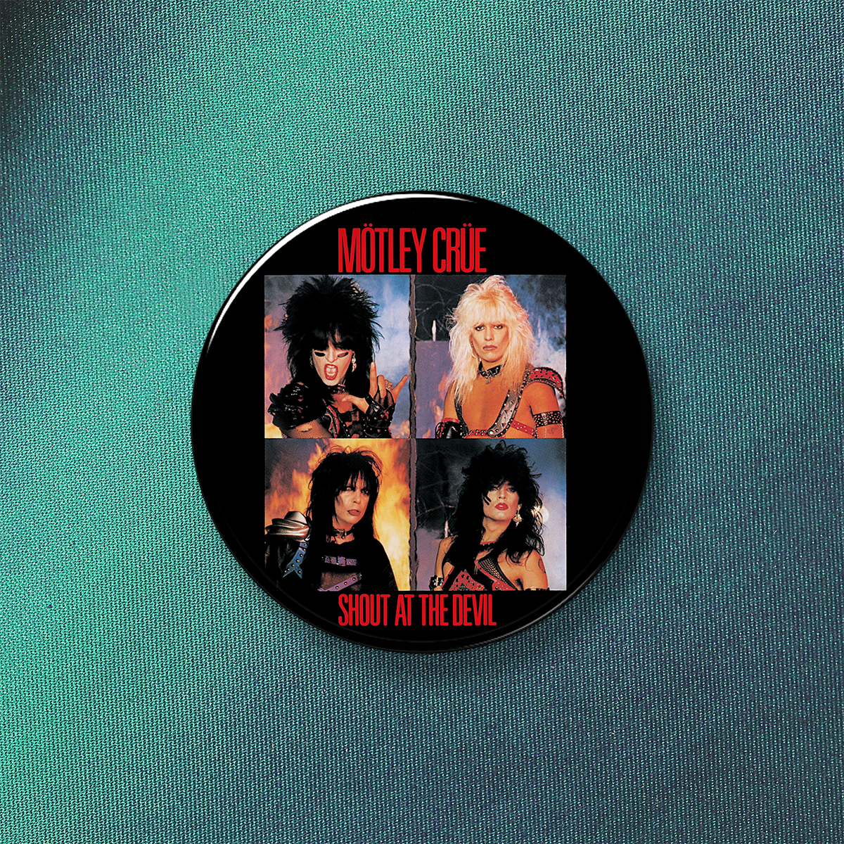 MEDIUM BUTTONS - 005 MORE HEAVY METAL MANIA 2